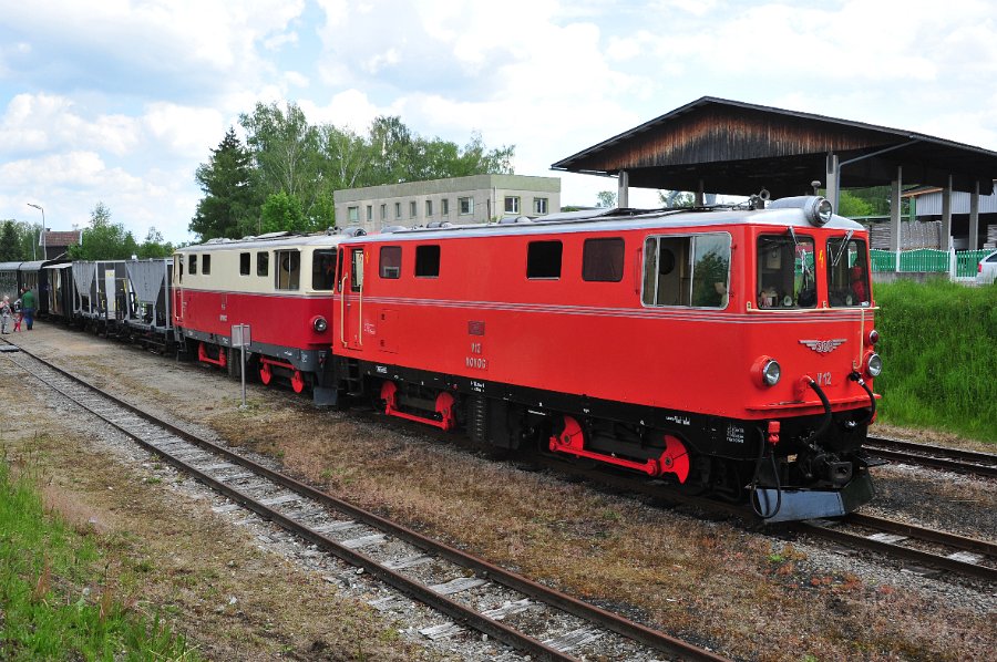 NÖVOG V5 und V12 Doppeltraktion 48